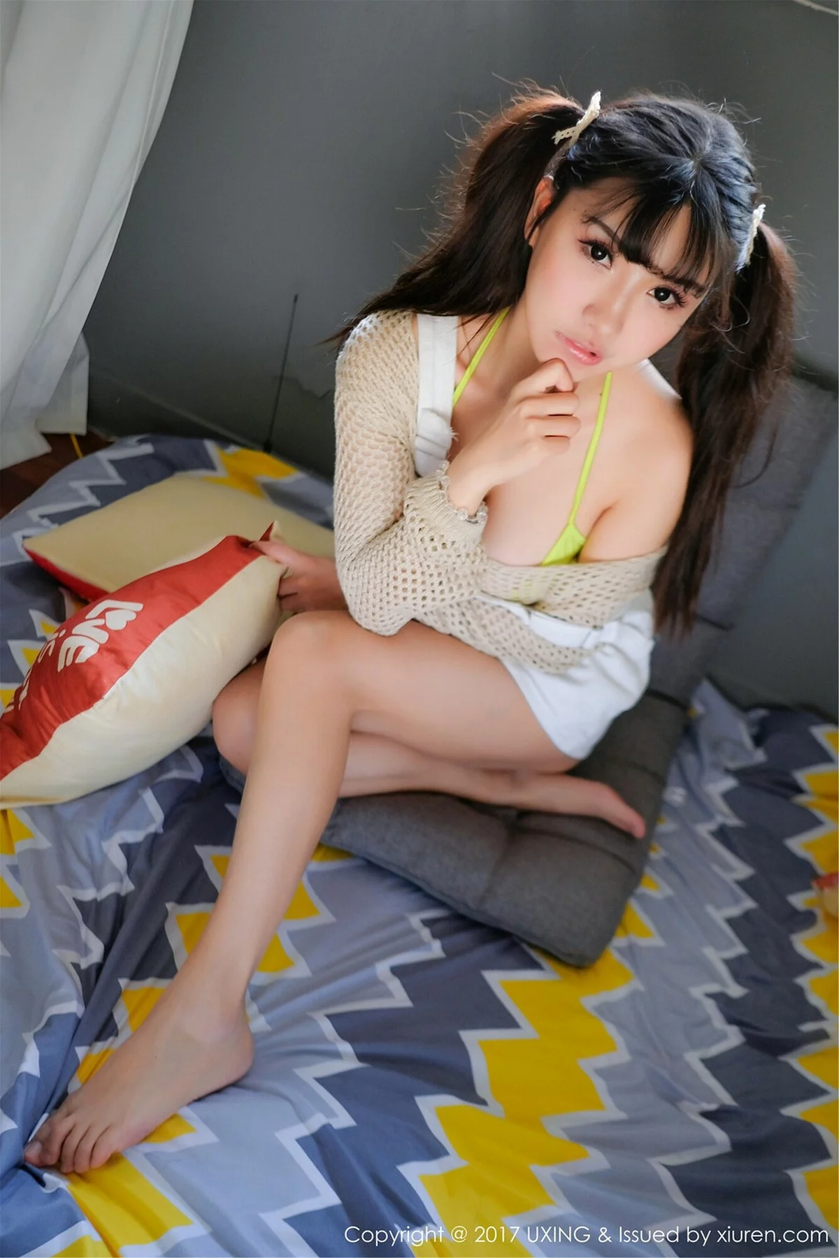 Xrmnw.Com[UXING优星馆]Vol.050_巨乳萝莉晓茜sunny学生装+私房内衣秀完美身材性感写真47P