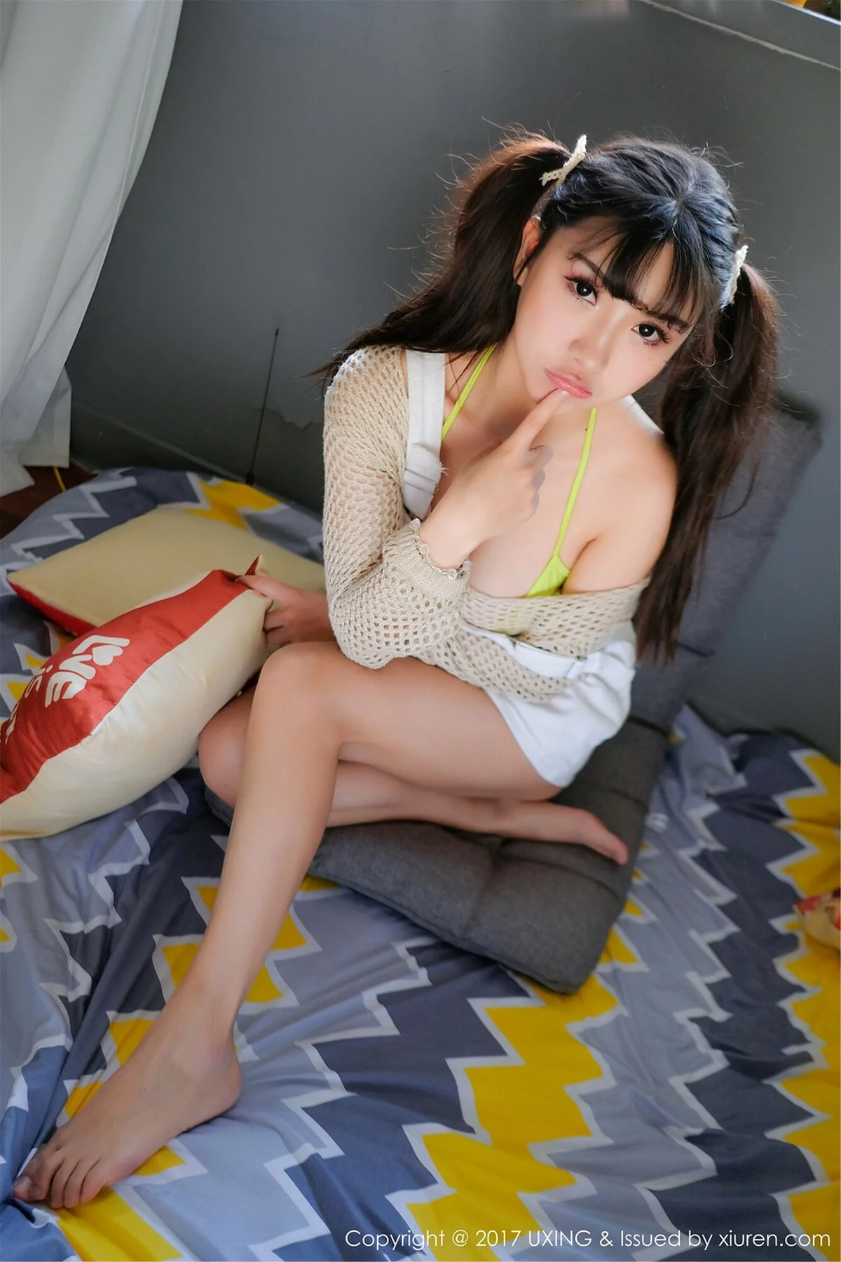 Xrmnw.Com[UXING优星馆]Vol.050_巨乳萝莉晓茜sunny学生装+私房内衣秀完美身材性感写真47P