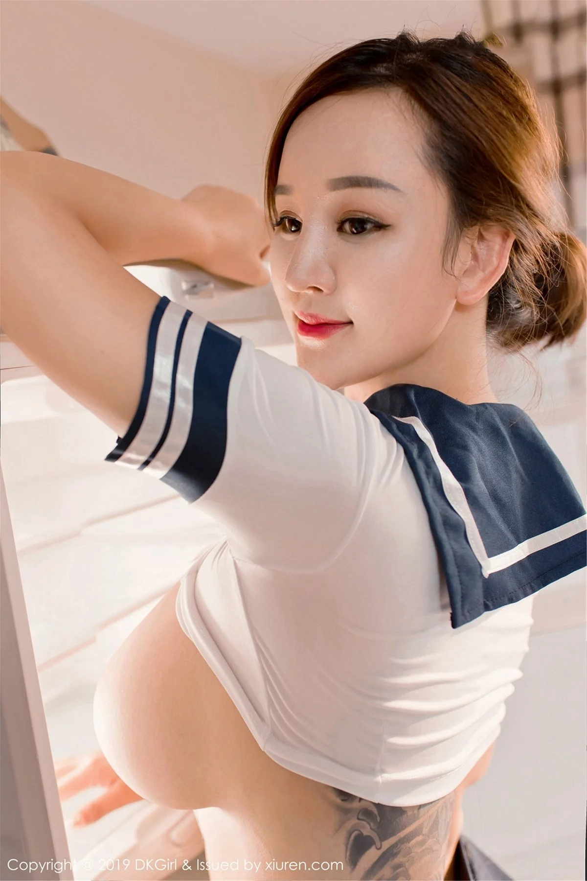 Xrmnw.Com[DKGirl御女郎]Vol.110_嫩模潘琳琳ber私房性感学生制服半脱露豪乳遮点极致诱惑写真50P