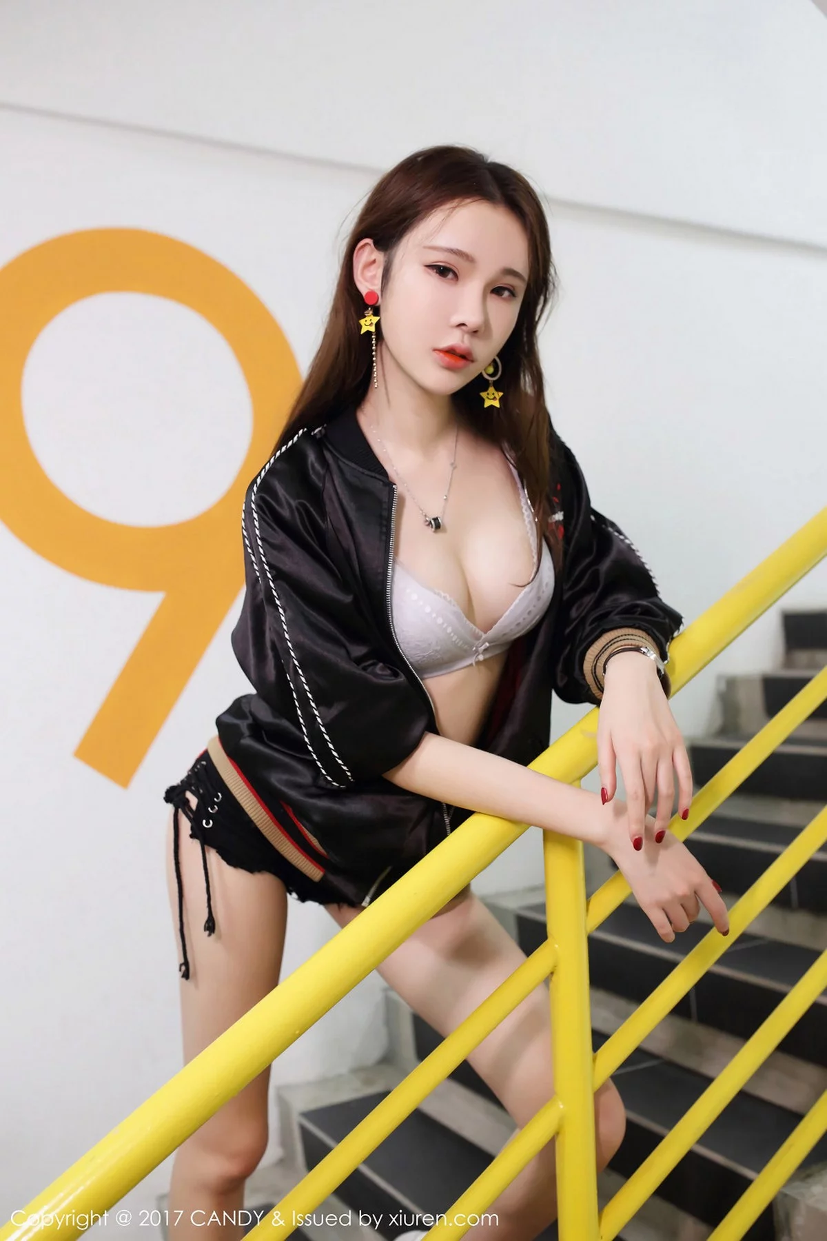 Xrmnw.Com[Candy糖果画报]Vol.044_嫩模萌琪琪Irene沙巴旅拍性感白色比基尼妩媚诱惑写真56P