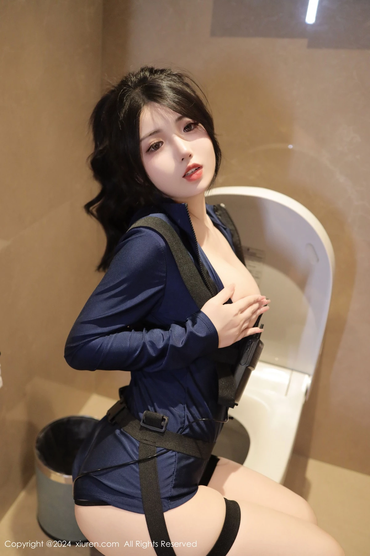 Xrmnw.Com[XiuRen秀人网]No.9326_模特陈小花卫生间性感Cosplay装扮黑色服饰秀曼妙身姿诱惑写真78P